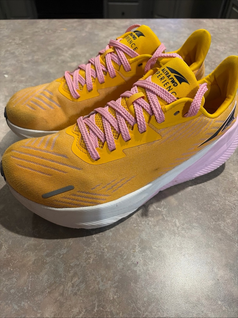 ALTRA EXPERIENCE RUNNING SHOES WOMENS SIZE 10.5